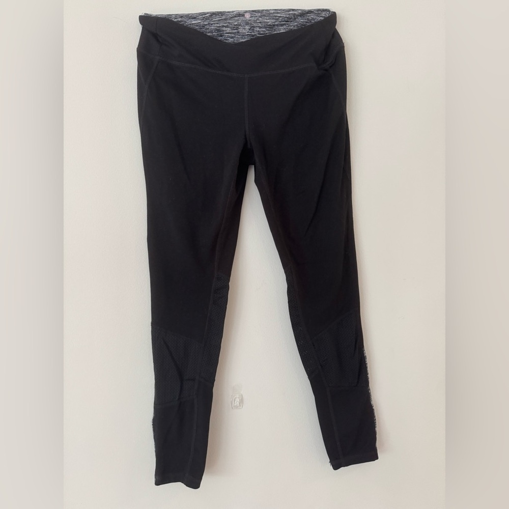 Tangerine Black Athletic Leggings with Mesh Panels